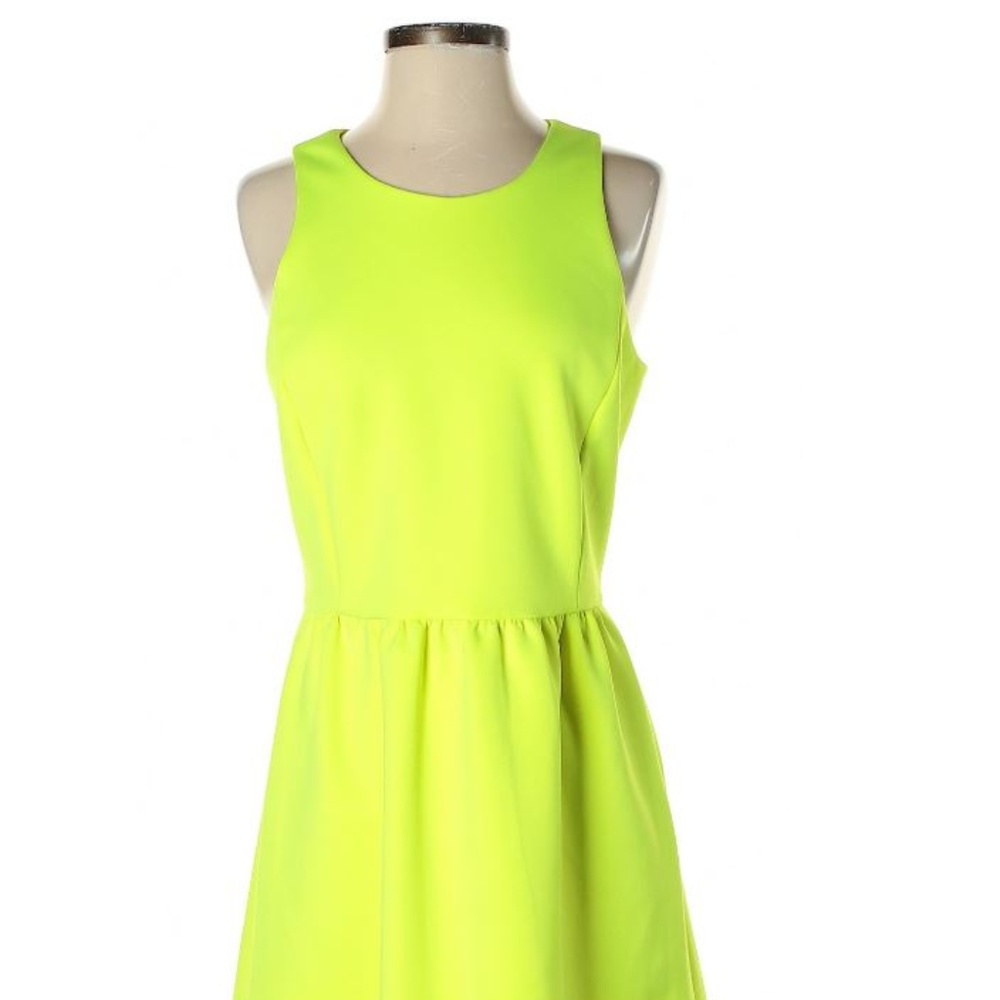 Neon yellow scuba dress Gianni Bini Size Small